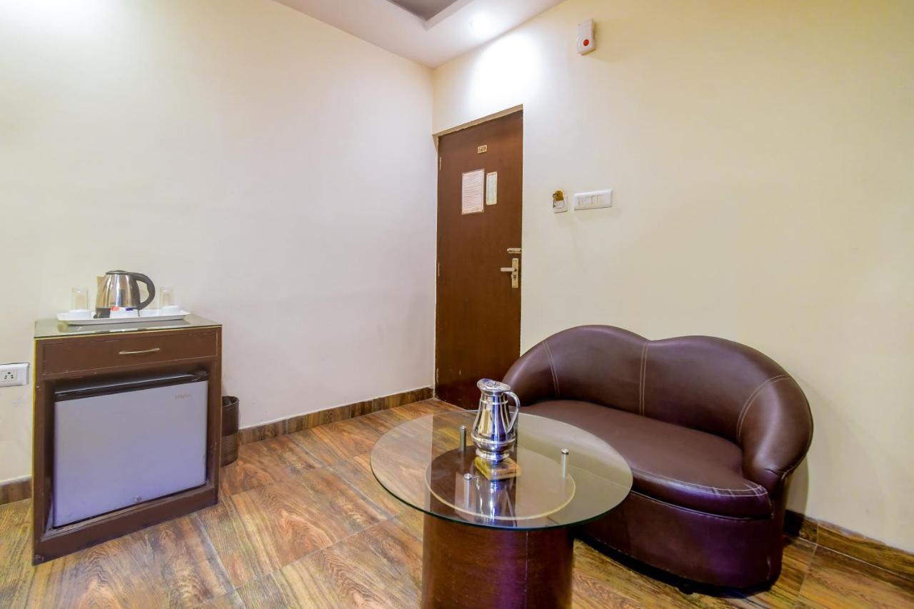 Hotel N S International Kalküta Dış mekan fotoğraf